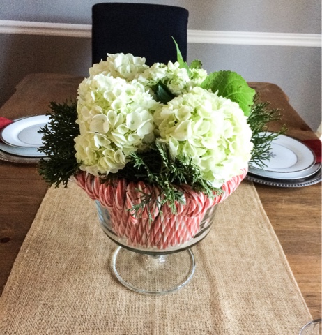 An Easy, Lovely And Inexpensive Christmas Centerpiece